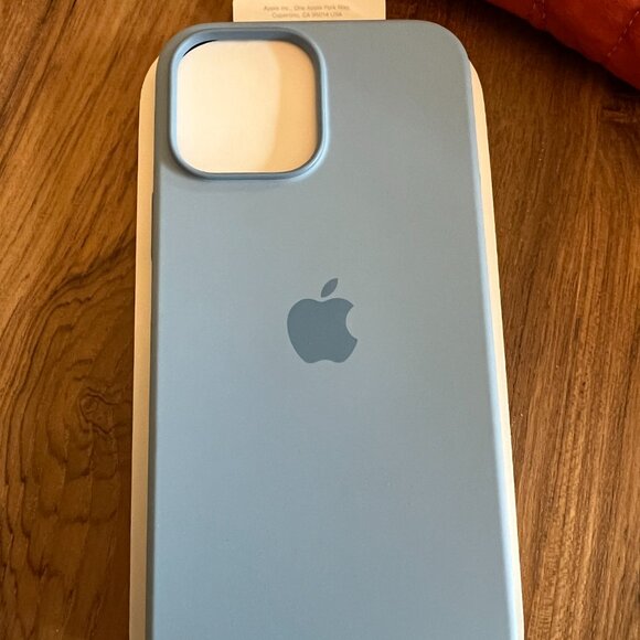 IPhone 13 Pro Max Silicone Case - Picture 2 of 2